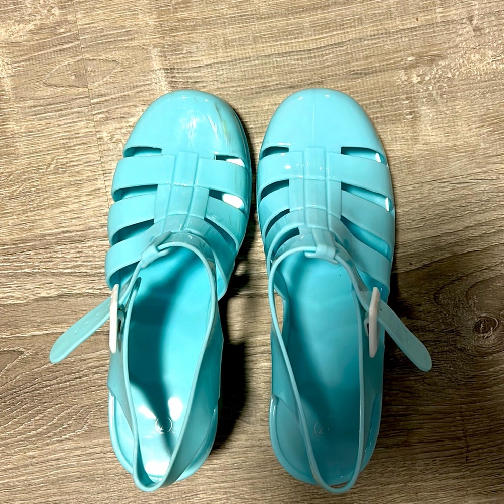 Truffle shoes size 7